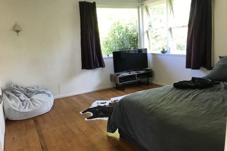 Photo of property in 75 Lake Road, Northcote, Auckland, 0627