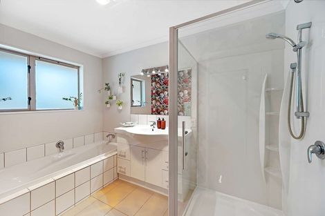 Photo of property in 182 Auckland Road, Greenmeadows, Napier, 4112