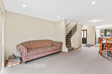 Photo of property in 62 Verdale Circle, Glen Eden, Auckland, 0602