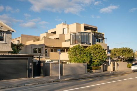 Photo of property in Highwic, 32u9 Hobson Street, Thorndon, Wellington, 6011