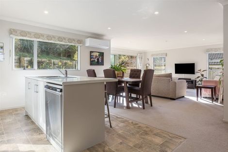 Photo of property in 14 Moonraker Place, Whitby, Porirua, 5024