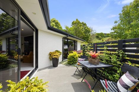 Photo of property in 3 Aderman Place, Hurworth, New Plymouth, 4310