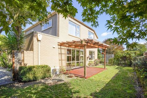 Photo of property in 2 Fieldstone Lane, Spreydon, Christchurch, 8024