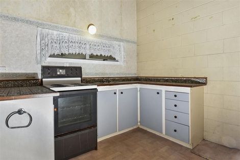 Photo of property in 1/23 Craigbank Avenue, New Lynn, Auckland, 0600