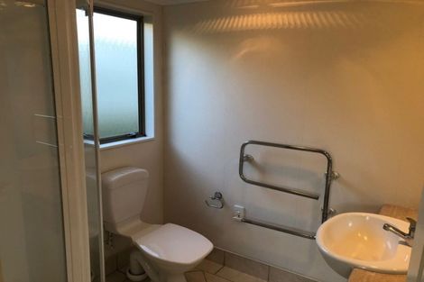 Photo of property in 39 Delmont Close, East Tamaki Heights, Auckland, 2016