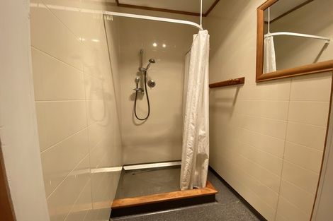 Photo of property in 379 Broadway, Stratford, 4332