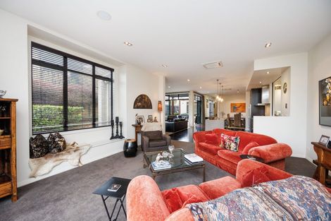 Photo of property in 25 Montgomery Terrace, Hokowhitu, Palmerston North, 4410