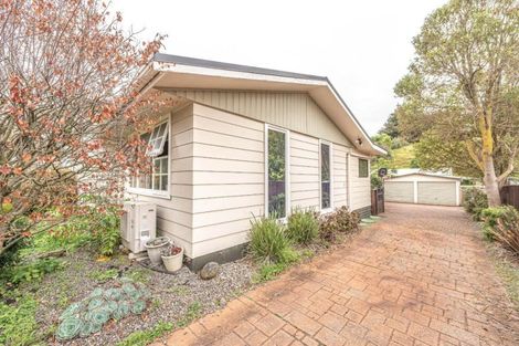 Photo of property in 5 Caversham Road, Westmere, Whanganui, 4501