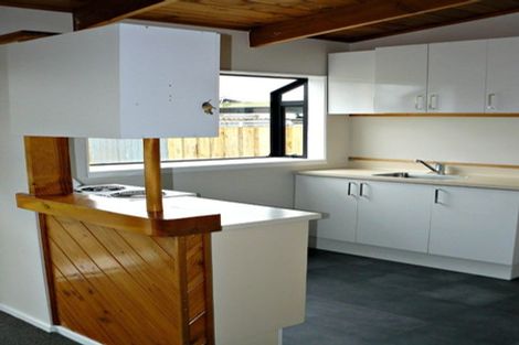 Photo of property in 120 Lynwood Road, New Lynn, Auckland, 0600