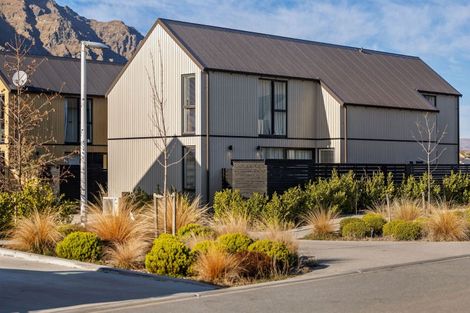 Photo of property in 2 Boulder Lane, Jacks Point, 9371