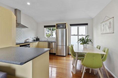 Photo of property in 25u7 Mana Street, Vogeltown, Wellington, 6021