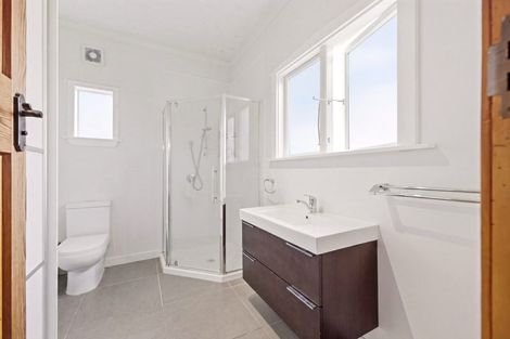 Photo of property in 24 Birdwood Avenue, Beckenham, Christchurch, 8023