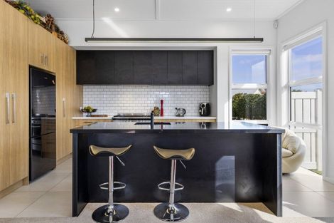 Photo of property in 28 Victoria Street, Richmond Heights, Taupo, 3330