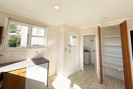 Photo of property in 1 Holmes Grove, Naenae, Lower Hutt, 5011