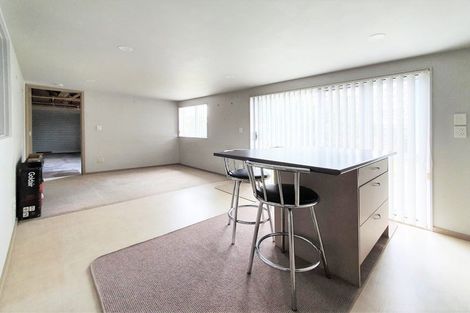Photo of property in 27a Downing Street, Glenfield, Auckland, 0629