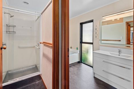 Photo of property in 8 Old Loop Road, Ngararatunua, Whangarei, 0176