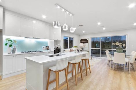 Photo of property in 35 Hayfield Way, Karaka, Papakura, 2113