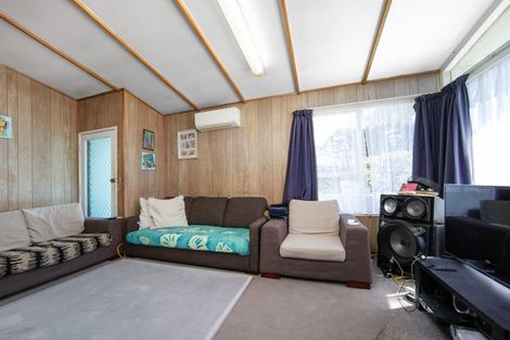 Photo of property in 6 Burbank Avenue, Manurewa, Auckland, 2102