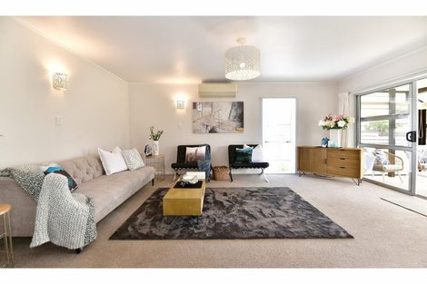 Photo of property in 8 Manuka Street, Orewa, 0931