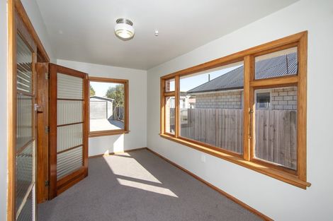 Photo of property in 106 Bickerton Street, Wainoni, Christchurch, 8061