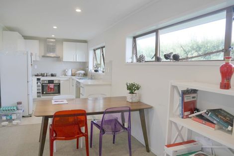 Photo of property in 2/28 Priestley Drive, Bucklands Beach, Auckland, 2014