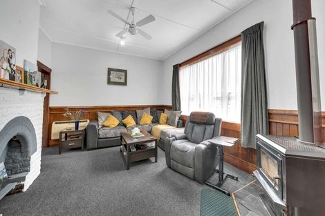 Photo of property in 10 Saunders Street, Owaka, 9535