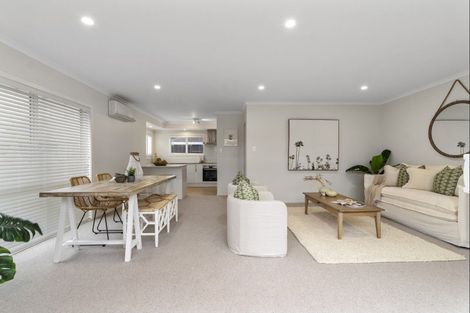 Photo of property in 2/8 Terrace Avenue, Mount Maunganui, 3116