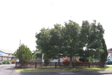 Photo of property in 105 Santiago Crescent, Unsworth Heights, Auckland, 0632