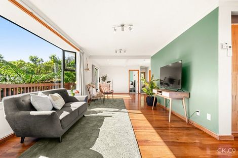 Photo of property in 24 Titiro Moana Road, Korokoro, Lower Hutt, 5012