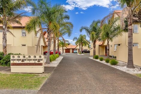 Photo of property in 2/137 Lakeside Drive, Orewa, 0931