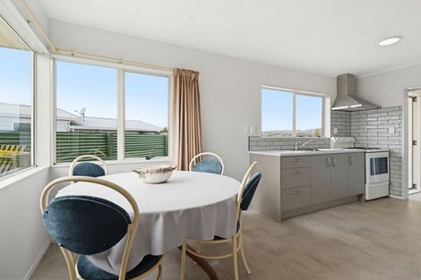 Photo of property in 1308 Jellicoe Street, Mayfair, Hastings, 4122