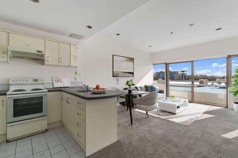 Photo of property in 4d/15 Auburn Street, Takapuna, Auckland, 0622