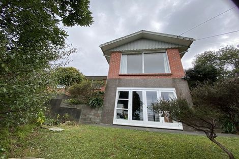 Photo of property in 37 Huntleigh Park Way, Ngaio, Wellington, 6035