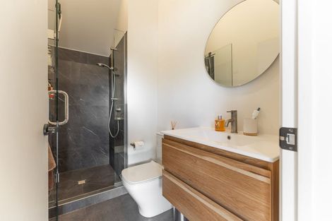 Photo of property in 5 Casterway Crescent, Jacks Point, 9371