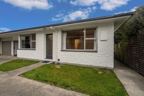 Photo of property in 2/176 Yaldhurst Road, Sockburn, Christchurch, 8042