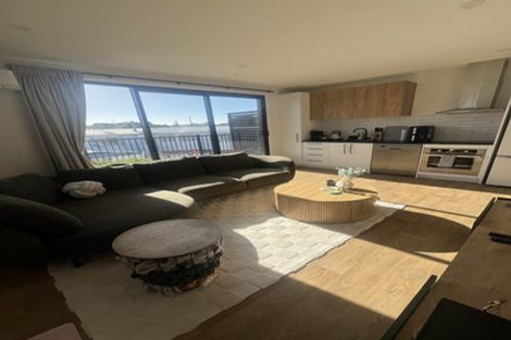 Photo of property in 7/8 Clipper Street, Titahi Bay, Porirua, 5022