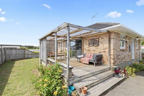 Photo of property in 19 Madill Street, Tuakau, 2121