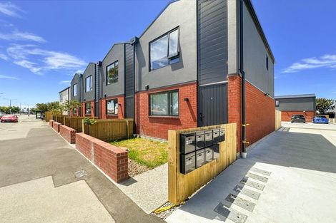 Photo of property in 2/116 Aldwins Road, Phillipstown, Christchurch, 8062