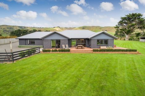 Photo of property in 52 Centre Road, Aokautere, Palmerston North, 4471