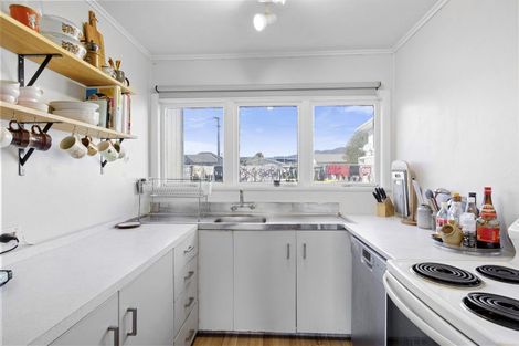 Photo of property in 8/6-8 Keys Street, Elderslea, Upper Hutt, 5018