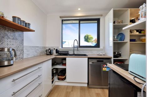 Photo of property in 27 Oak Grove, Ashburton, 7700