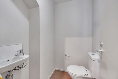 Photo of property in 15b Burdale Street, Riccarton, Christchurch, 8011