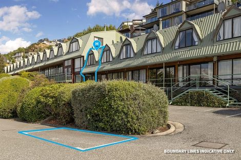Photo of property in Goldridge Apartments, 2/43 Goldridge Way, Queenstown, 9300