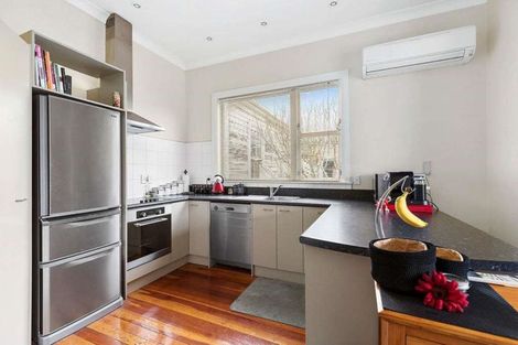 Photo of property in 57 Childers Terrace, Kilbirnie, Wellington, 6022