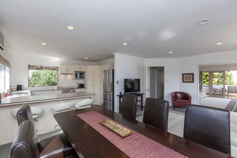 Photo of property in 118 Seaview Road, Paraparaumu Beach, Paraparaumu, 5032