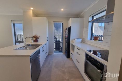 Photo of property in 1 Ko Tohu Place, Hobsonville, Auckland, 0616