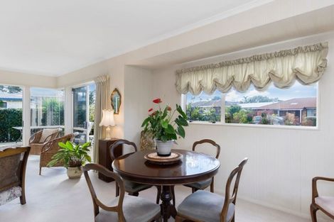 Photo of property in 18 Balmacewen Place, Mount Maunganui, 3116