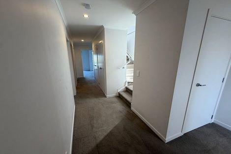 Photo of property in 94 Hobsonville Point Road, Hobsonville, Auckland, 0616