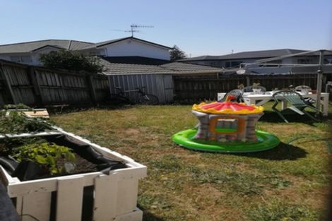 Photo of property in 1/31 Becroft Drive, Forrest Hill, Auckland, 0620