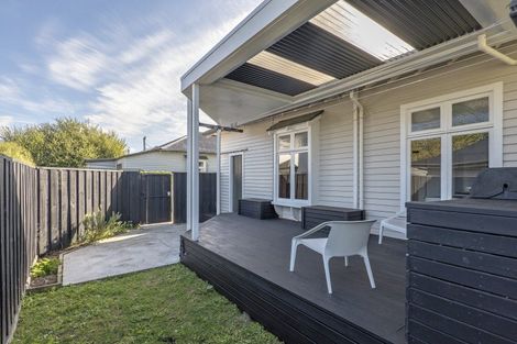Photo of property in 229 Geraldine Street, Edgeware, Christchurch, 8013